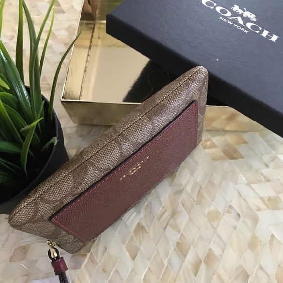 Coach Wallet Wristlet - Picture 5 of 8